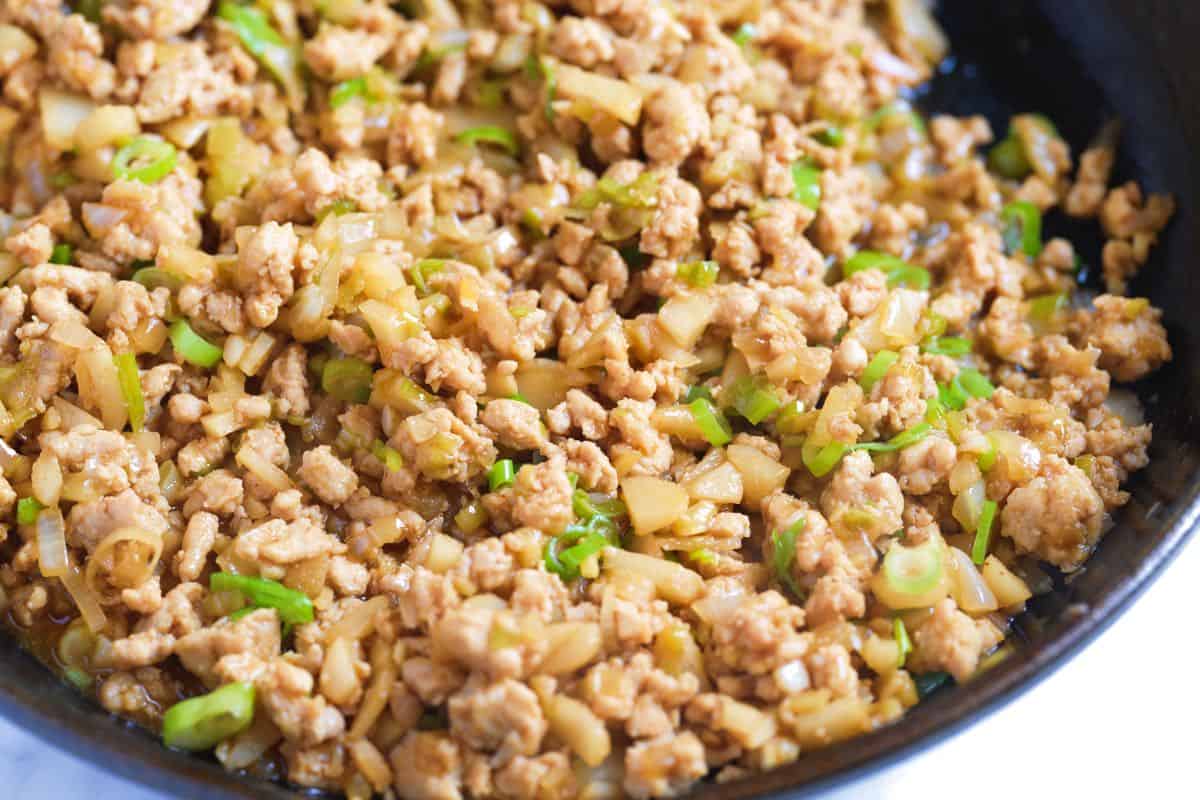 Flavorful hoisin chicken filling for lettuce wraps