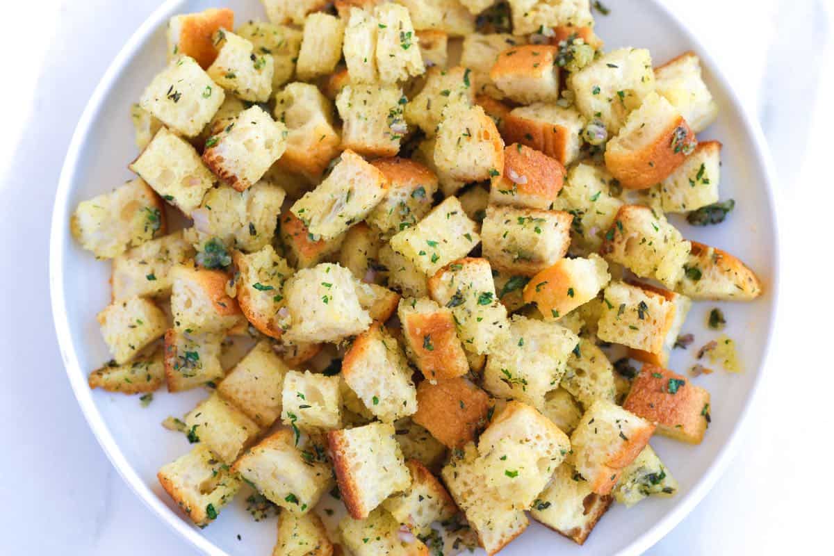 Homemade Croutons with Garlic and Herbs
