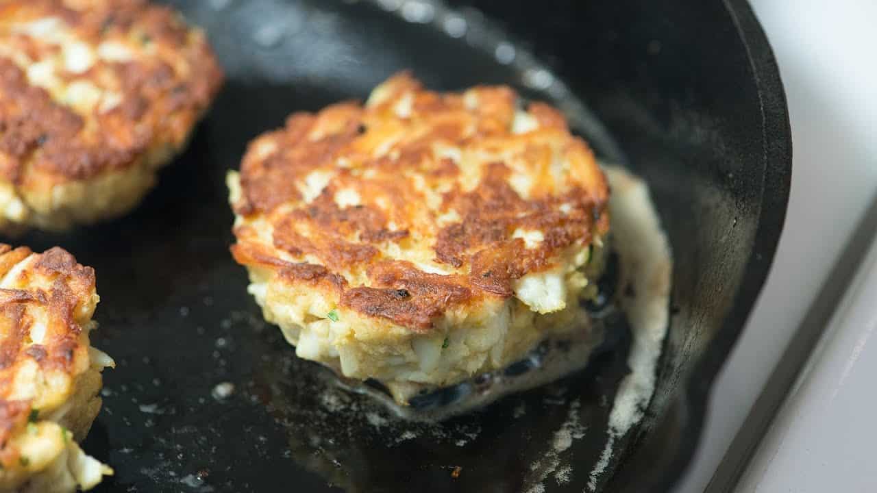 Lunch Broiled Jumbo Lump Crab Cake`