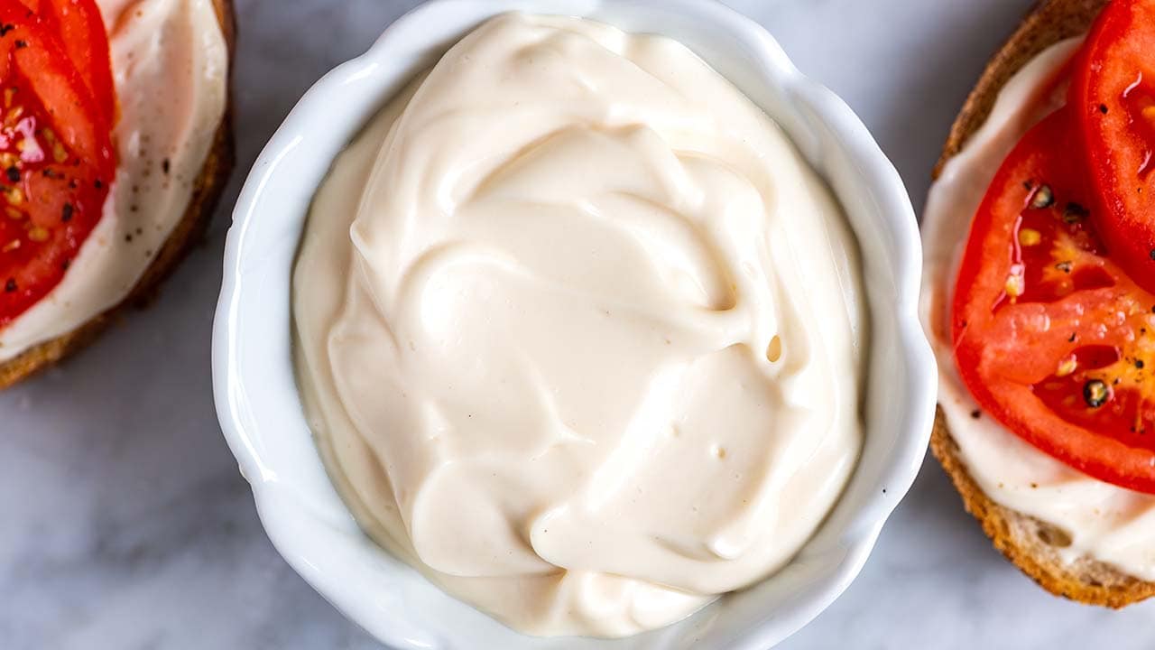 Easy Homemade Vegan Mayonnaise