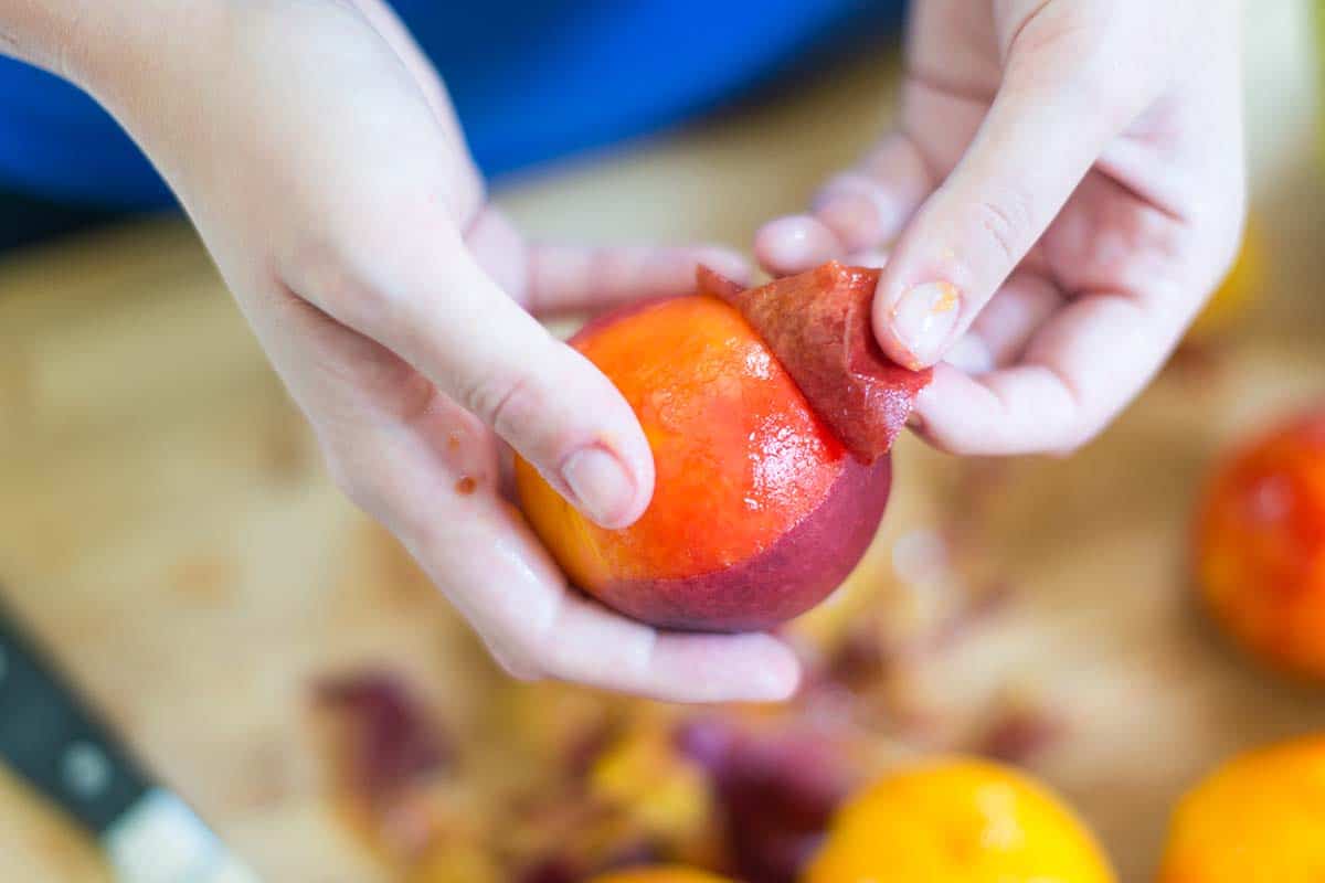 How to Peel Peaches for Jam